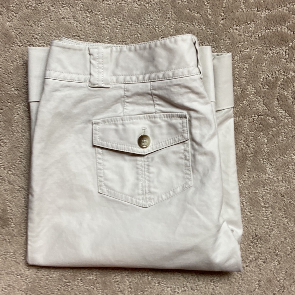 Ann Taylor White Capris - Picture 4 of 7